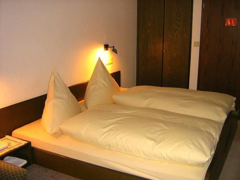 Hotel Restaurant Baeren Фройденщат Екстериор снимка